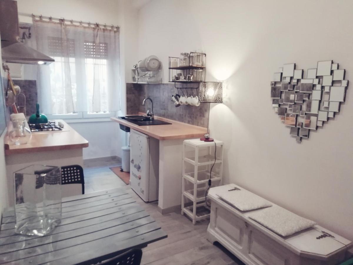 White Apartment Rome Exterior photo